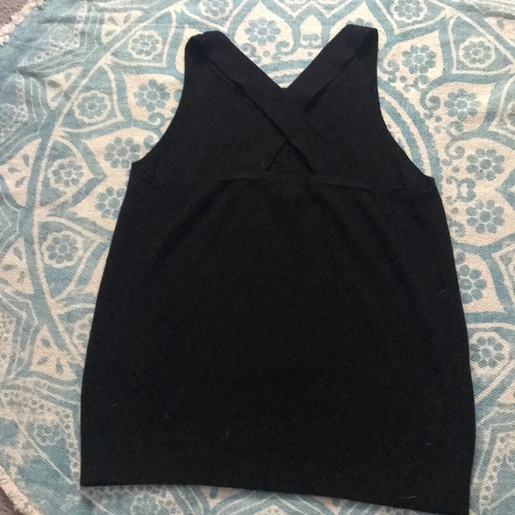 🚫SOLD🚫BR strappy black tank. - Picture 3 of 4